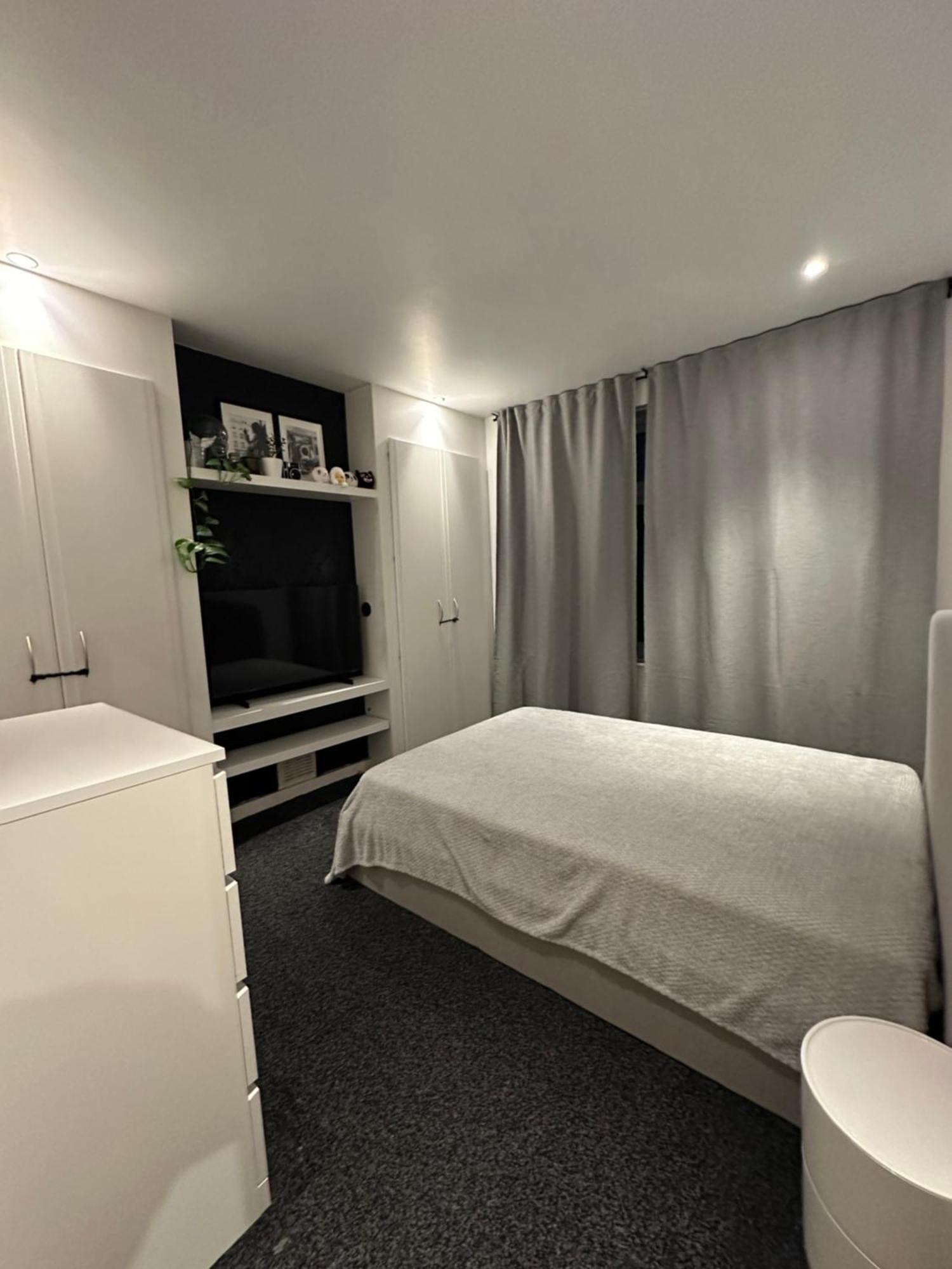 Luxury Bedroom Excel London Exterior photo